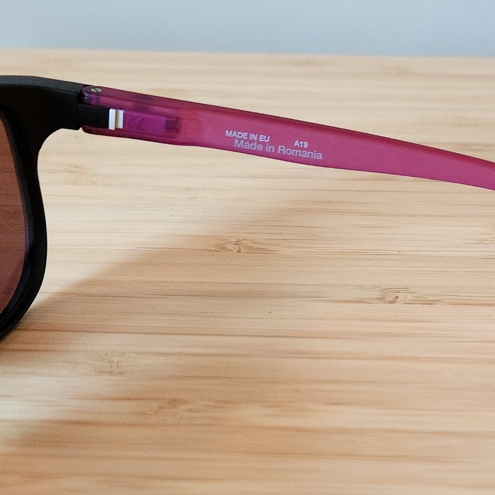 Black and Red Sunglasses - Picture 6 of 6